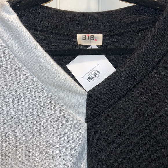 Leopard sleeve Colorblock Top - Picture 2 of 5